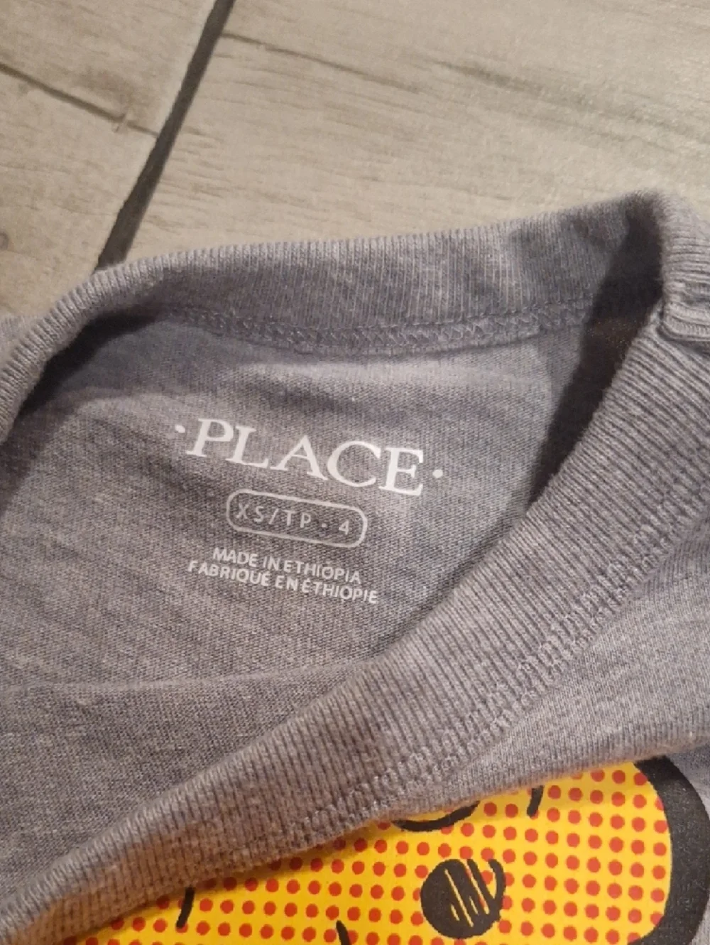 🍋‍🟩The Children's Place Gray Tee with Cheerful Pizza Graphic